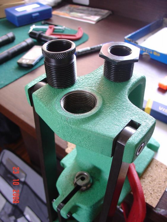 пресс и два стакана.jpg